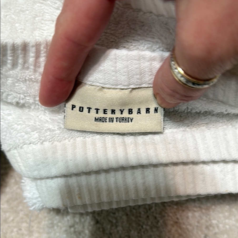 Like New! Pottery Barn Bee 🐝 Embroidered Shower Curtain, Towel Set & Jars! - Picture 7 of 9